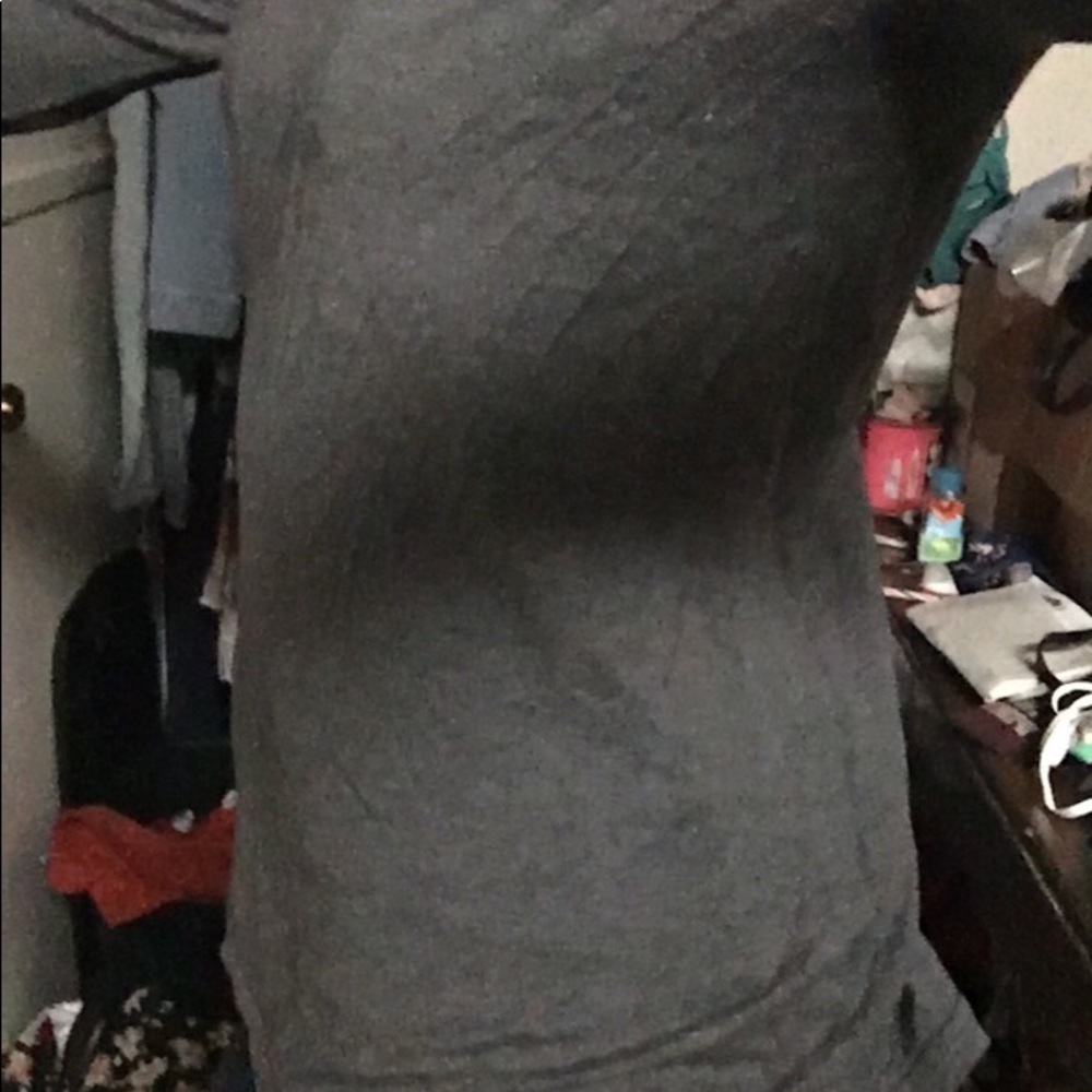 ❌SOLD❌ FREE (w/purchase) Basic grey long sleeve - Picture 4 of 4